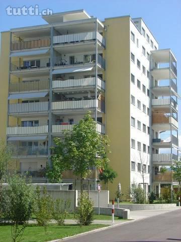 Moderne 3,5 Zi.- Wohnung mit 2 Balkonen in Mö