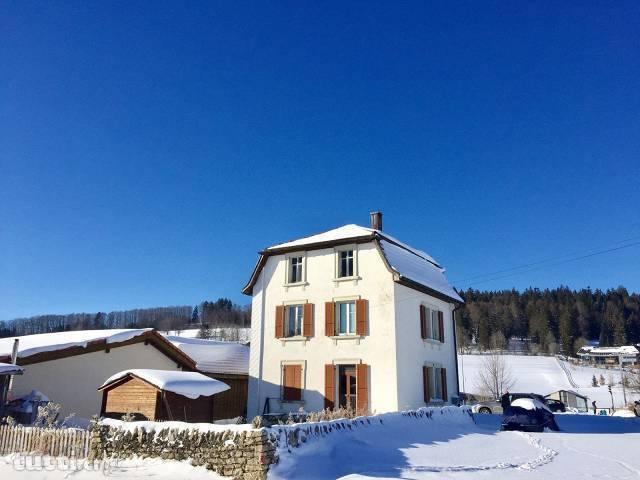 Individuelles Einfamilienhaus in den Emibois