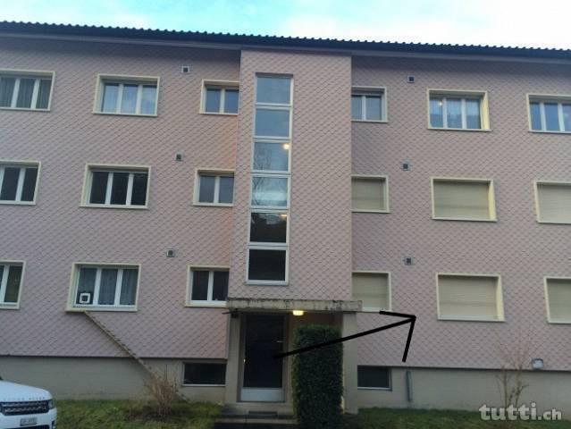 Helle 4 Zimmerwohnung mit Balkon Ab sofort