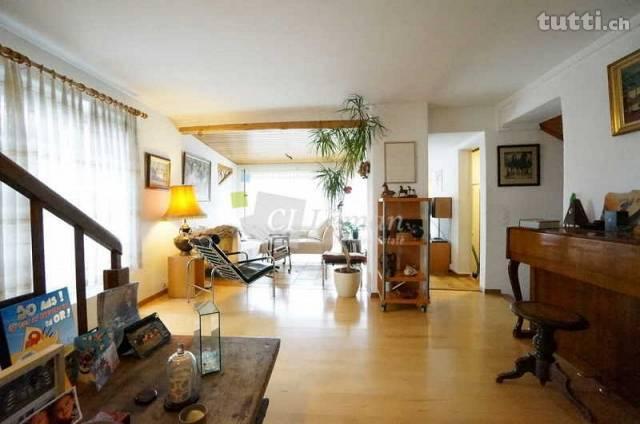 Appartement atypique de 5 pièces, dans maison