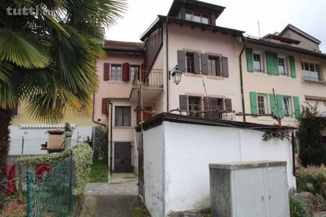 Montreux : maison villageoise à rénover