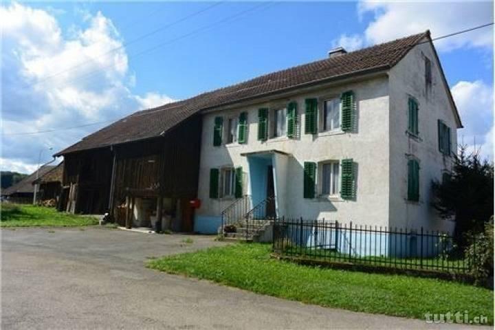 Ancienne ferme sur grand terrain à rénover