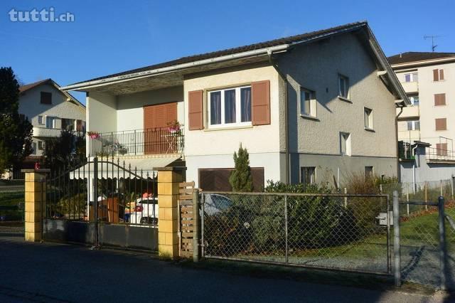 Grande maison familiale située à 100 m de l'é