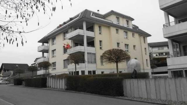 Schöne moderne 4.5 Zi.-Wohnung an ruhiger zen