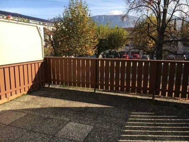 Bel appartement de 5 pièces avec un balcon et