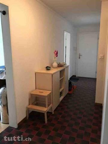 Schöne Zentrale 4 1/2 Zimmer Wohnung in Glatt