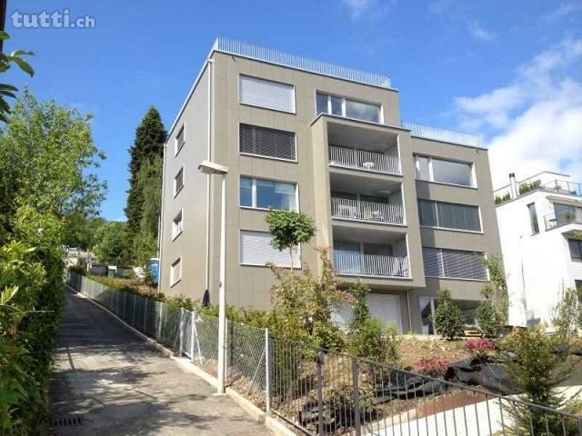 4,5-Zimmerwohnung mit Seesicht / 4,5 room apa