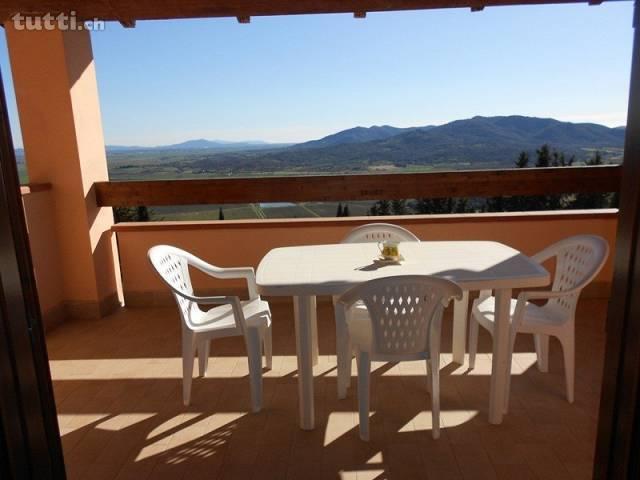 Wohnung mit Panorama-Terrasse in der Toskana