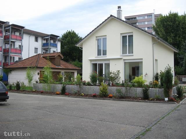 schöne, kleine 2 Zimmersparwohnung in EF-Haus