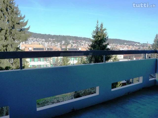 RÉNOVÉ, AU CALME AVEC BALCON ET VUE DÉGAGÉE