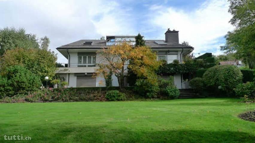 Spacieuse villa de Maître avec vue sur le lac