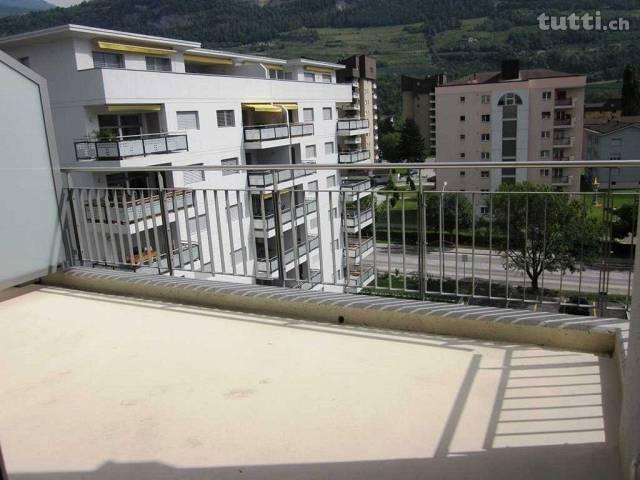 BEL APPARTEMENT 4.5 PCES - QUARTIER CHAMPSEC