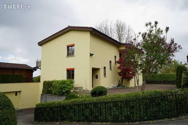 Freistehendes Einfamilienhaus mit Indoor Pool