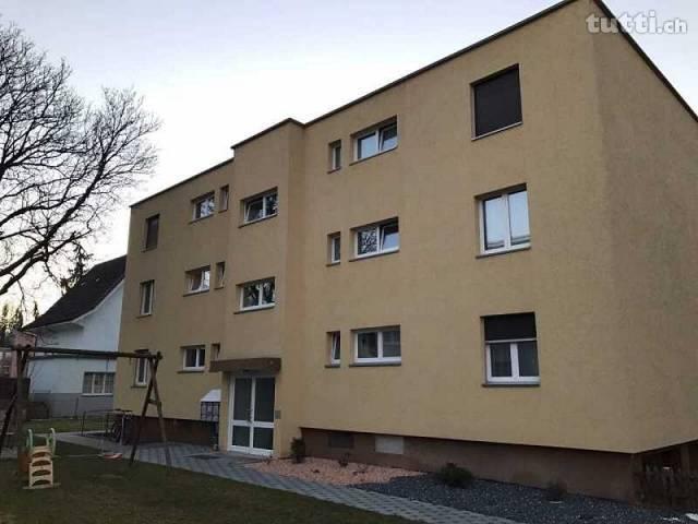 Neue renoviert 3,5 zimmer wohnung