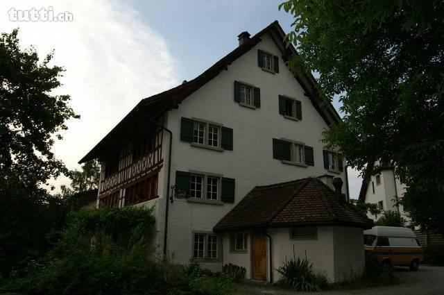 Riegelhaus mit 3 Wohnungen und Umschwung