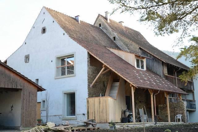 spannende 2.5 Zimmer Wohnung mit Weitblick in