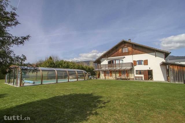 Villa de 180 m² avec piscine couverte chauffé