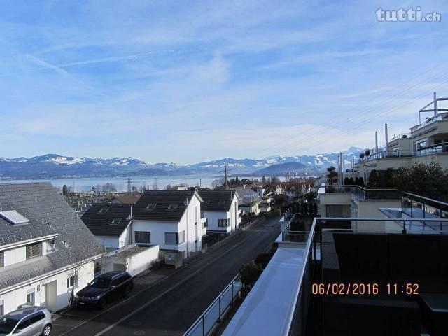 Terrassenwohnung mit Blick auf Zürichsee
