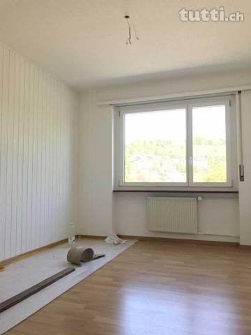 Renovierte 5-Zimmerwohnung in Adligenswil