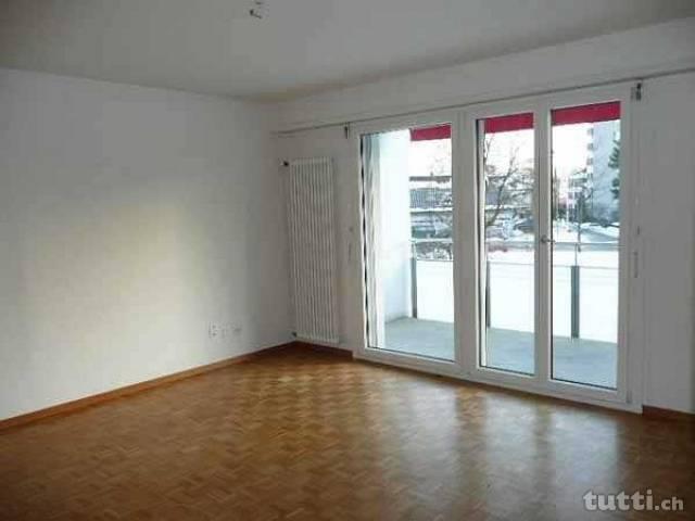 Helle Singlewohnung mit Balkon in der Nähe vo