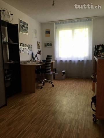 Grosszügige 4.5 Zimmer Wohnung