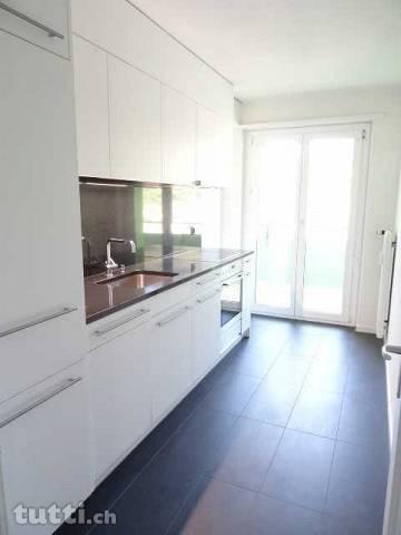 Appartement rénové de 4 pièces au 1er étage