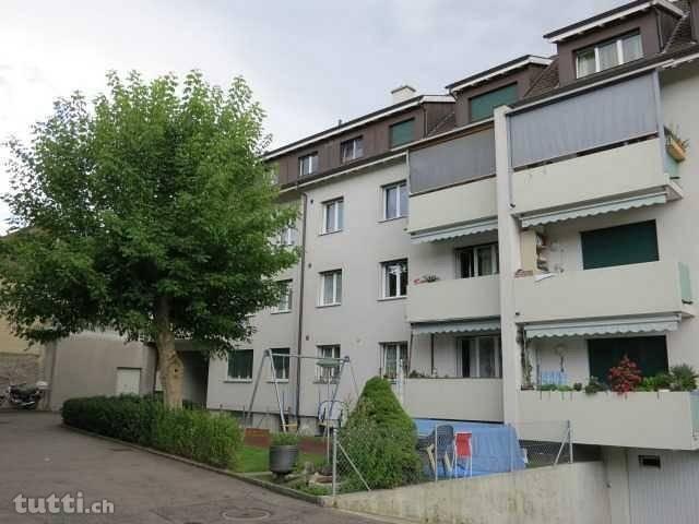 Heimelige Dachwohnung im Zentrum von Therwil