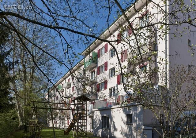 Kürzlich saniert: Helle, moderne Wohnung an z