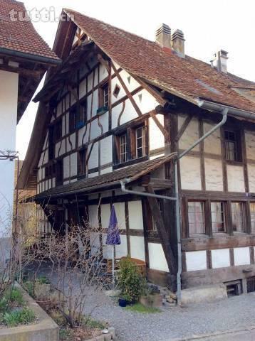 Dachwohnung in altem Riegelhaus im Knonaueram