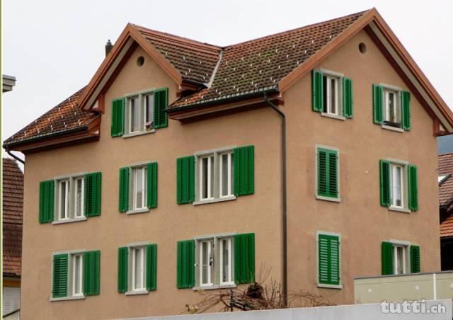 Wohnung in 3 Familienhaus Teilrenoviert