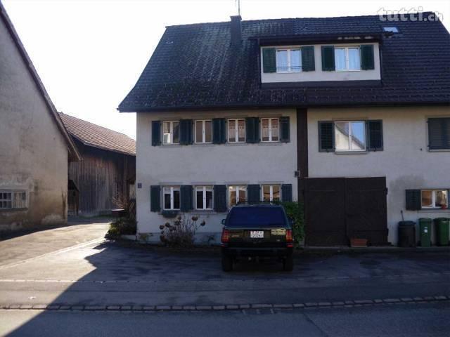 Neu renovierter Hausteil mit 5 Zimmer und eig