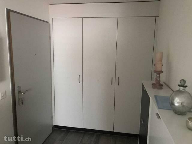 Grosszügige 4 1/2 Zimmer Wohnung