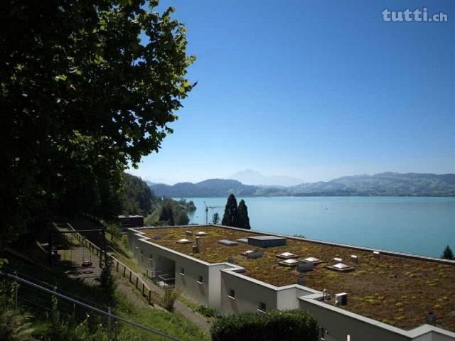 Zu vermieten in Oberwil b.  7 1/2 Zimmer E