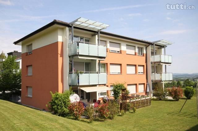 Grosser Balkon mit schöner Aussicht, guter Au