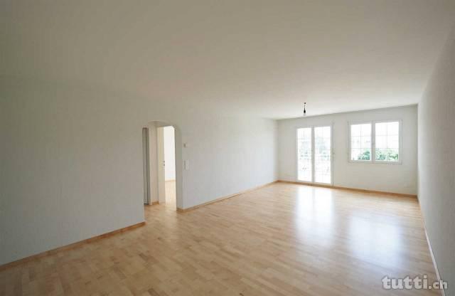 Attraktive helle Wohnung mit See-, Berg- und