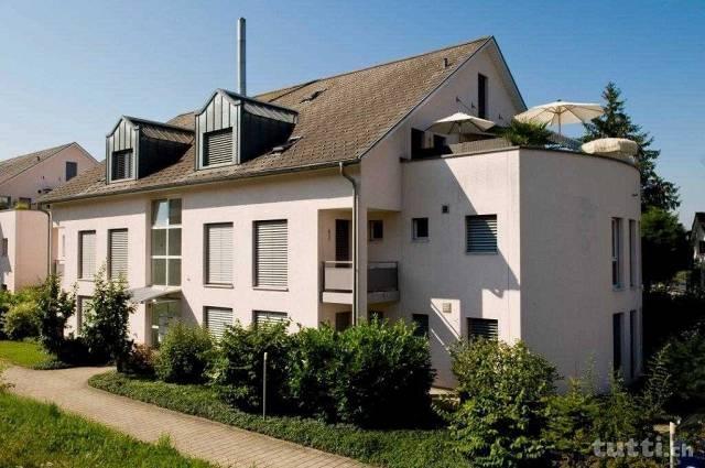 Moderne 3,5-Zimmerwohnung mit zwei Balkonen