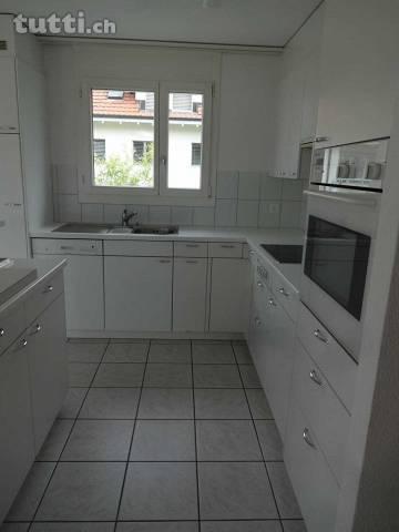 Ruhige sonnige 5 1/2 Zi.-Wohnung, ideal für F