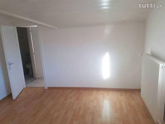 NOUVEAU LOYER Appartement de 3,5 pièces enti