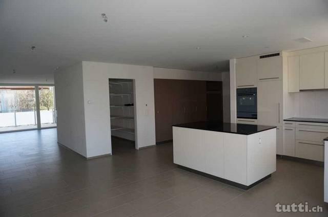 Exclusive moderne 4,5-Zimmerwohnung an ruhige