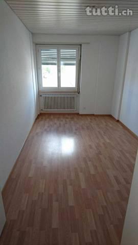 Helle und gemütliche 4 Zimmer Wohnung ab sofo