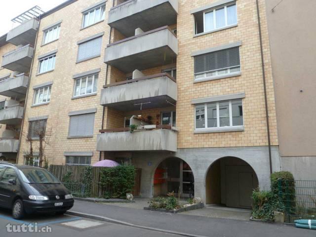 4.5-Zimmerwohnung mit Balkon und Mansardezimm