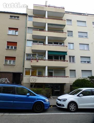 Ideale Singlewohnung mit sonnigem Balkon