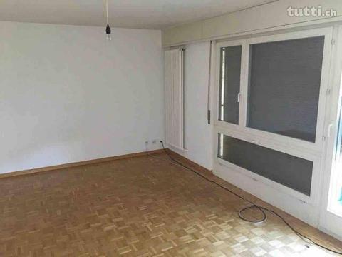 Schöne helle 4 Zimmer Wohnung nähe Bhf