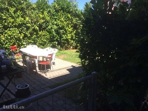 6 1/2 Zimmer Hausteil mit grossem Garten