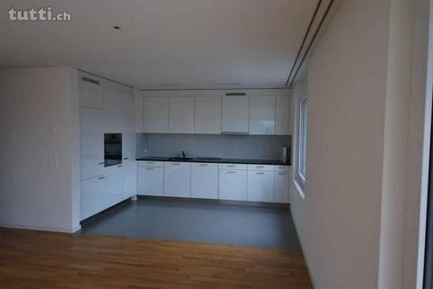 Schöne 3.5-Zimmerwohnung mit 78m² und Aussich