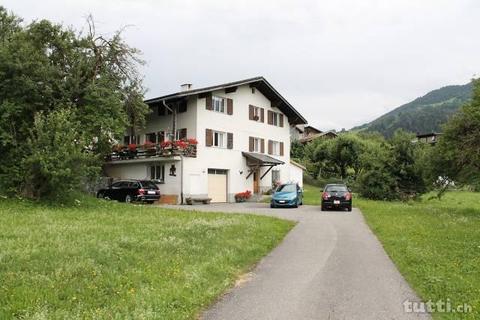 4.5 Zimmer-Wohnung in Castrisch