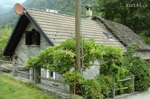 Schönes Rustico im Valle Verzasca