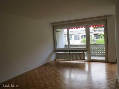 Schöne 3,5-Zimmerwohnung mit Balkon an ruhige