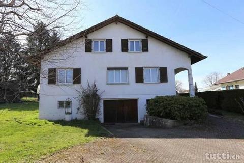 Maison familiale en plain-pied,sous-sol,combl