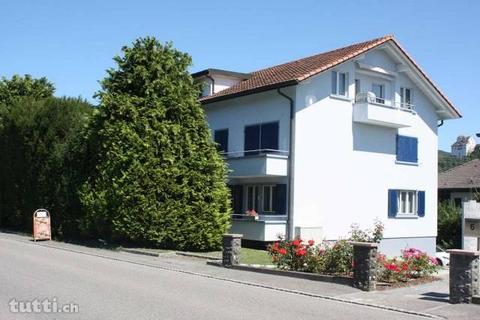 Tolle Wohnung in einem Kleinfamilienhaus